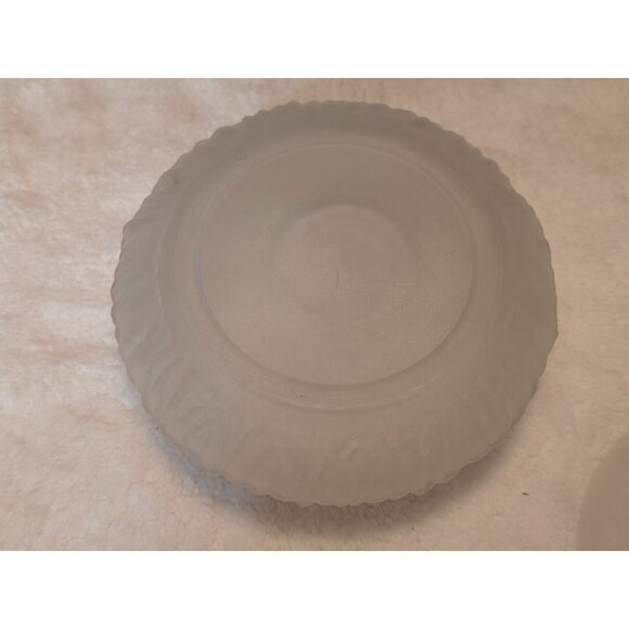 Vintage L E Smith Frosted Satin Glass Vanity Powder Jar Butterfly Lid - Picture 7 of 9